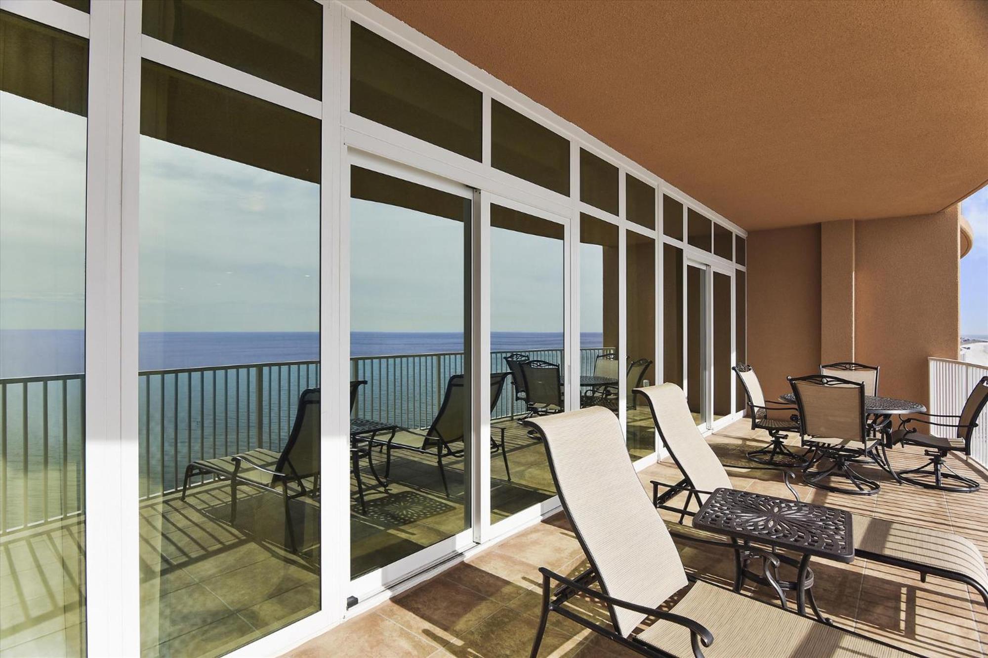 Phoenix Gulf Shores Unit 1702 객실 사진